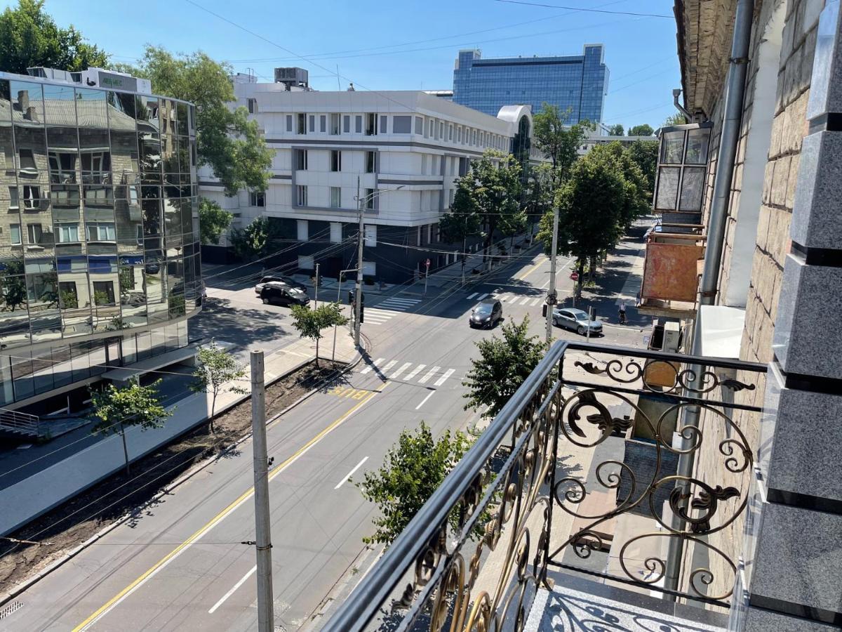 Prestige Apart-Hotel Chisinau Exterior foto