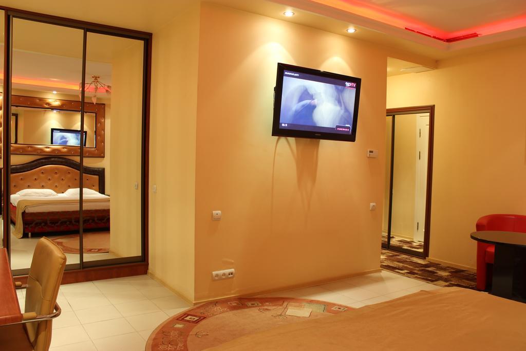 Prestige Apart-Hotel Chisinau Exterior foto